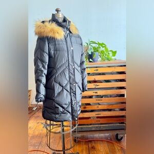 Orolay Women's Quilted Down Jacket Winter Long Coat Hooded Stand Collar Parka